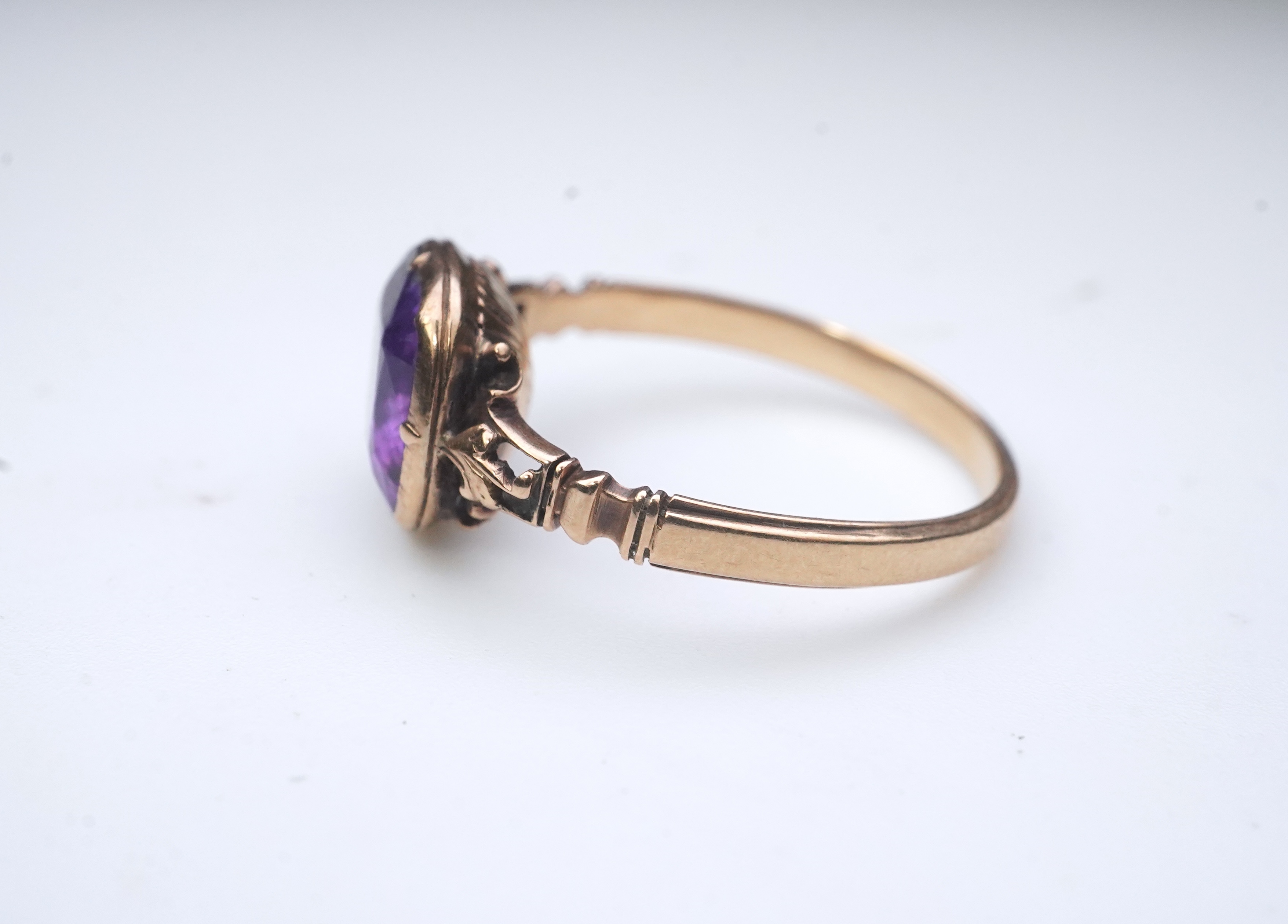 A George III amethyst ring, late 18th/early 19th century